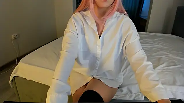 Snapshot of yanyaan chatting on October 2025 03:17:02 AM yanyaan online show from October 2025 03:17:02 AM