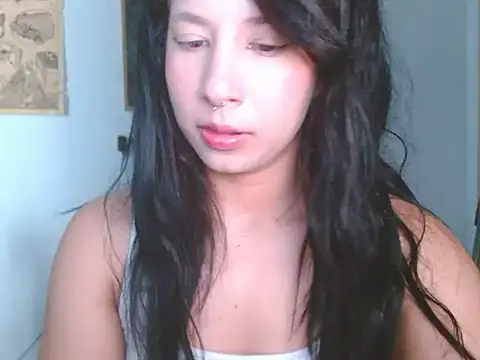 Snapshot of babyvavi chatting on June 2026 01:08:02 PM babyvavi online show from June 2026 01:08:02 PM