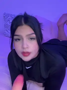 Snapshot of Lucianagirl chatting on September 2025 06:31:01 PM Lucianagirl online show from September 2025 06:31:01 PM