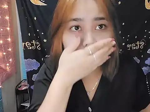 Nhan7868 online show from October 2025 01:56:02 PM