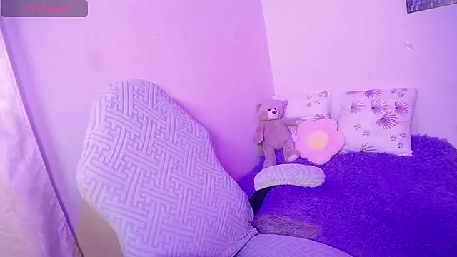 chloe tgn online show from October 2025 07:58:02 PM