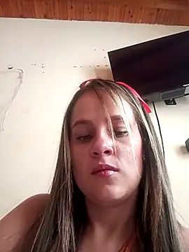 Snapshot of KarinaHansell chatting on September 2025 08:34:02 PM KarinaHansell online show from September 2025 08:34:02 PM