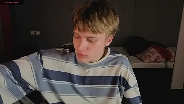 LouieEvans online show from October 2025 03:43:01 PM