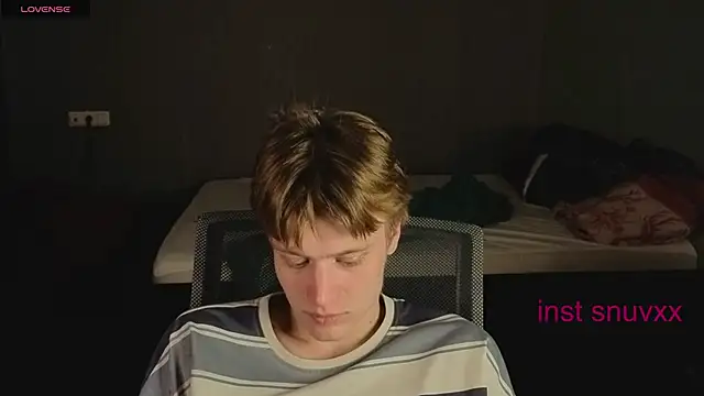 LouieEvans online show from October 2025 04:00:02 AM