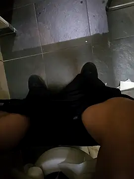 maxelbueno online show from September 2025 08:45:01 PM