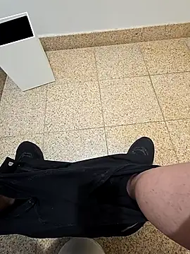 maxelbueno online show from October 2025 07:55:01 PM