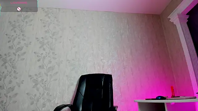 Snapshot of dark_summer chatting on December 2025 07:57:02 AM dark summer online show from December 2025 07:57:02 AM