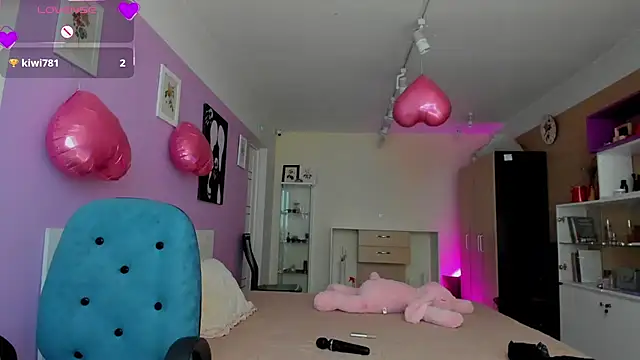 Snapshot of dark_summer chatting on March 2026 07:15:01 AM dark summer online show from March 2026 07:15:01 AM