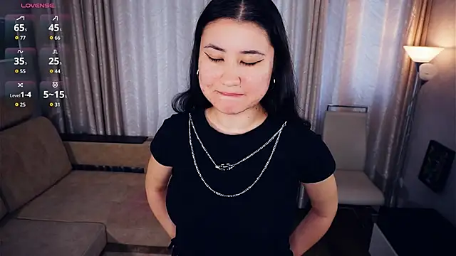 Snapshot of DebrahJungels chatting on September 2025 08:30:01 AM DebrahJungels online show from September 2025 08:30:01 AM