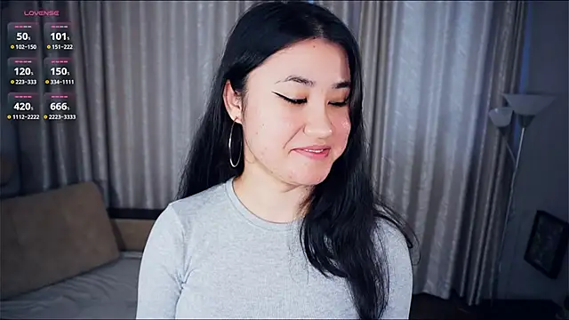 Snapshot of DebrahJungels chatting on October 2025 08:27:02 AM DebrahJungels online show from October 2025 08:27:02 AM