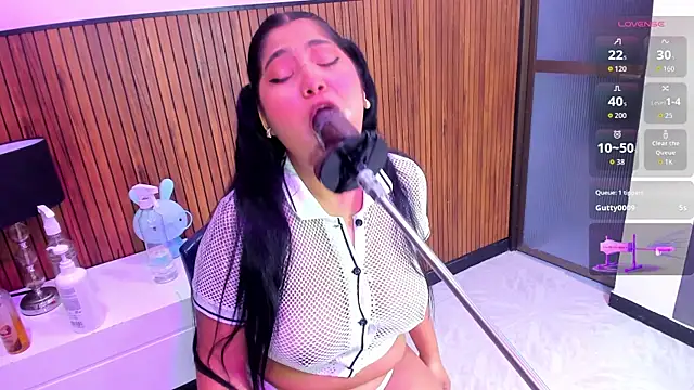 mysticlatina1 online show from October 2025 12:08:02 PM