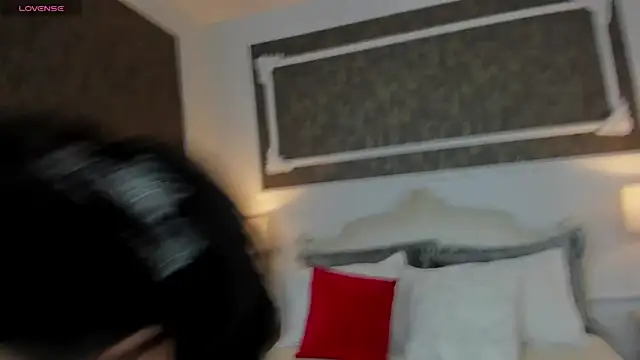 Snapshot of SharonBonet chatting on October 2025 12:13:02 PM SharonBonet online show from October 2025 12:13:02 PM