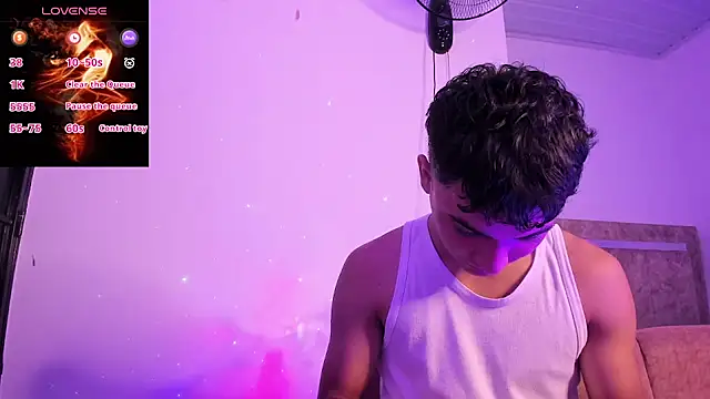 Austin Cardieff  online show from September 2025 03:10:01 AM