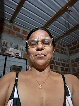 Snapshot of Lucerito-Hot chatting on November 2025 03:05:01 AM Lucerito-Hot online show from November 2025 03:05:01 AM