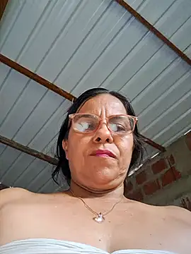 Snapshot of Lucerito-Hot chatting on December 2025 06:47:02 PM Lucerito-Hot online show from December 2025 06:47:02 PM