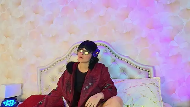 Snapshot of RobinBennett chatting on October 2025 03:50:01 AM RobinBennett online show from October 2025 03:50:01 AM