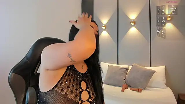 ashly moonn online show from February 2026 12:26:01 PM