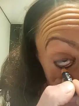 Astrid3 online show from September 2025 10:14:01 PM