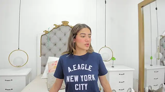 Skylerwhite02 online show from March 2026 03:42:02 AM