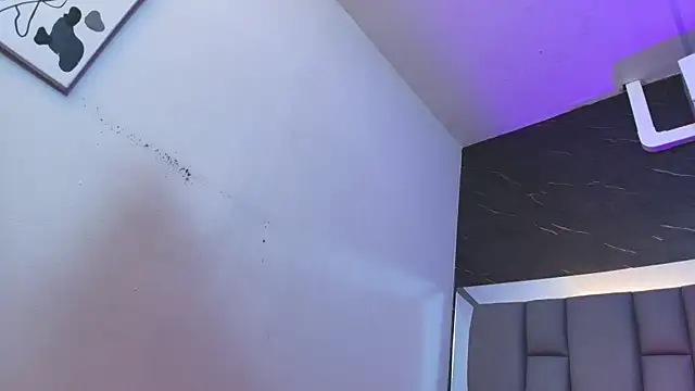 kissme luna online show from October 2025 07:22:02 PM