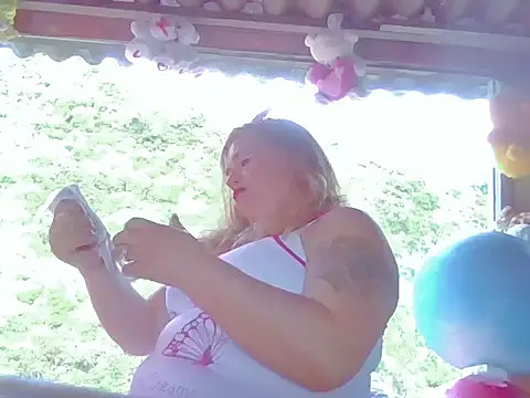 Snapshot of Effata30 chatting on October 2025 08:54:02 PM Effata30 online show from October 2025 08:54:02 PM