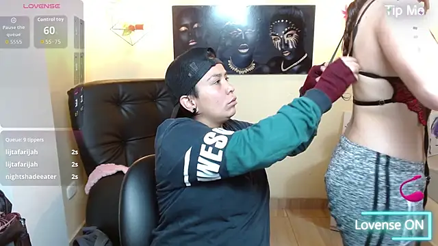 Bom BomXX online show from December 2025 03:45:02 AM