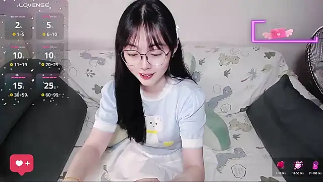 baby-yaya20 online show from May 2026 10:20:02 AM