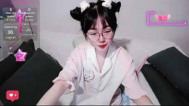 baby-yaya20 online show from June 2026 10:38:02 PM