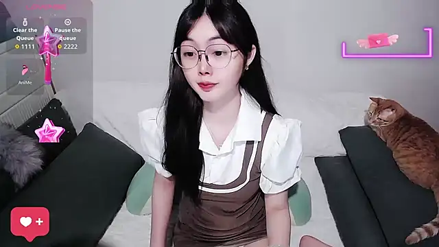 baby-yaya20 online show from June 2026 11:12:02 AM