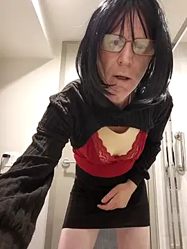 Snapshot of chrisCD19 chatting on September 2025 08:36:02 AM chrisCD19 online show from September 2025 08:36:02 AM