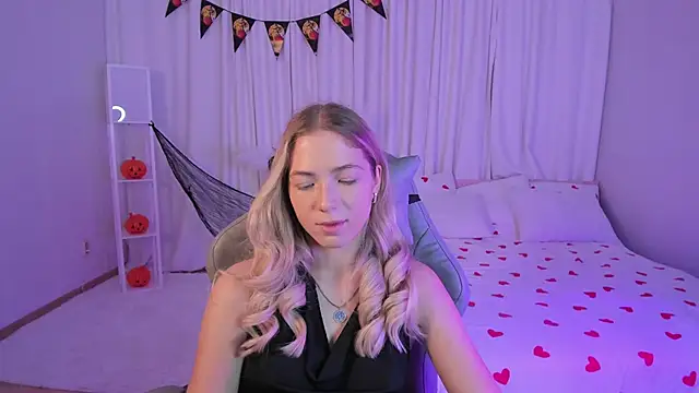 Susan Mimi online show from October 2025 01:53:02 AM