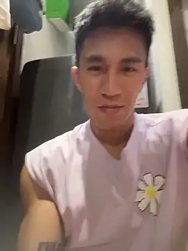 Snapshot of gooodboiii chatting on March 2026 04:32:02 PM gooodboiii online show from March 2026 04:32:02 PM