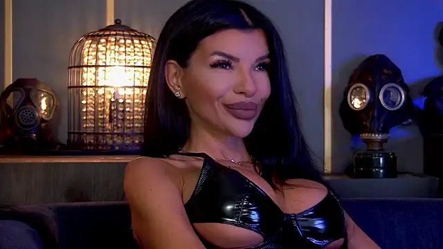 Snapshot of EleniaDevons chatting on September 2025 12:31:02 PM EleniaDevons online show from September 2025 12:31:02 PM