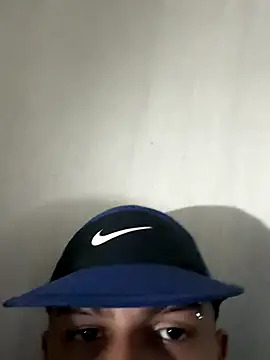 Snapshot of loza_no9 chatting on September 2025 11:05:02 PM loza no9 online show from September 2025 11:05:02 PM