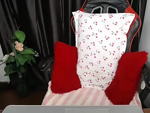 LOVE BEAUTYY online show from October 2025 10:52:02 PM