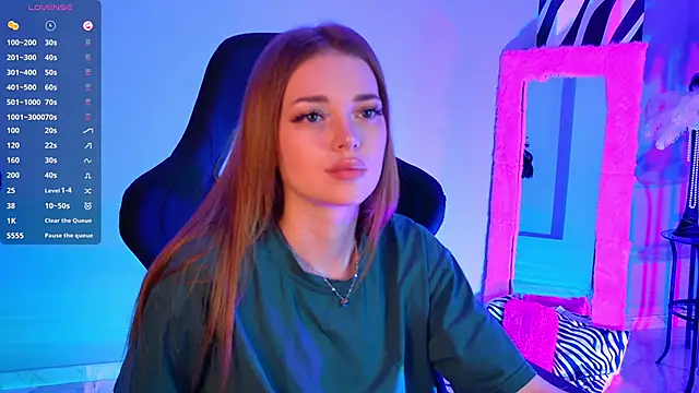 FlexyFox online show from March 2026 01:07:02 PM