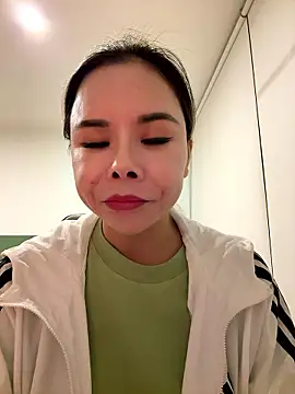 Yunjieusa 66 online show from October 2025 12:53:01 AM