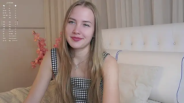 AlbaMesick online show from October 2025 11:38:02 AM