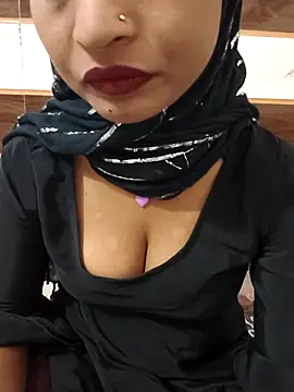 Itz Mayra  online show from November 2025 05:39:02 AM