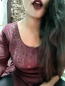 Itz Mayra  online show from January 2026 11:15:02 AM