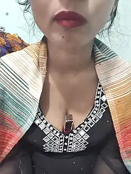 Itz Mayra  online show from February 2026 10:47:01 AM