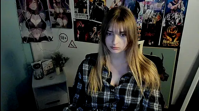 Snapshot of NeyliDream chatting on October 2025 01:17:01 PM NeyliDream online show from October 2025 01:17:01 PM