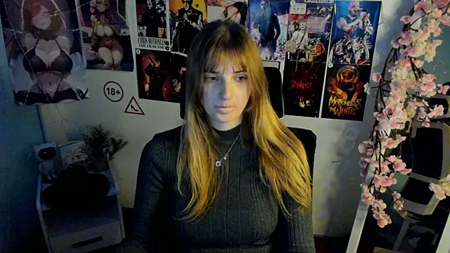 Snapshot of NeyliDream chatting on November 2025 07:01:01 AM NeyliDream online show from November 2025 07:01:01 AM