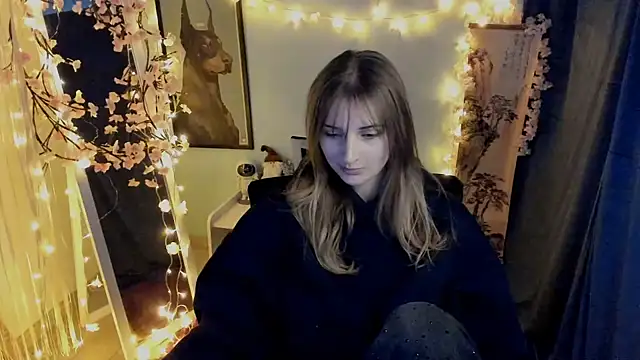 NeyliDream online show from February 2026 02:33:01 PM