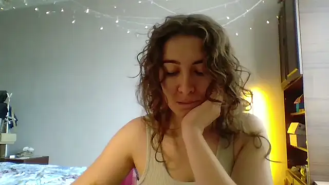 Snapshot of Mireeina chatting on July 2026 01:57:01 PM Mireeina online show from July 2026 01:57:01 PM