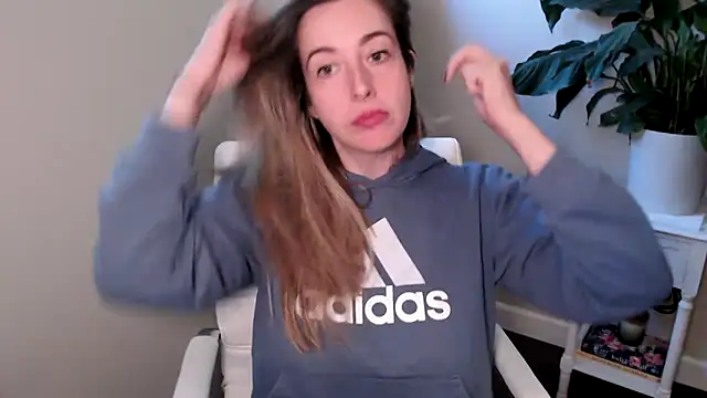 SuggestiveBehavior online show from September 2025 02:30:02 PM