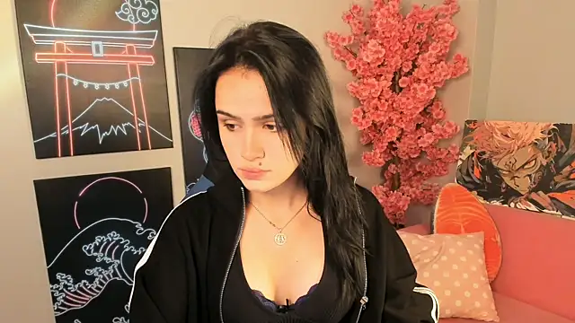 MonicaFarmer online show from September 2025 06:02:01 PM