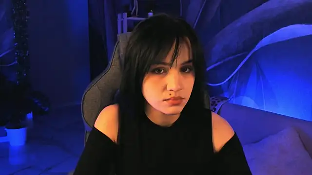 MonicaFarmer online show from October 2025 05:24:02 PM