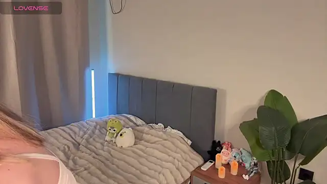 minicleo online show from October 2025 12:26:02 PM