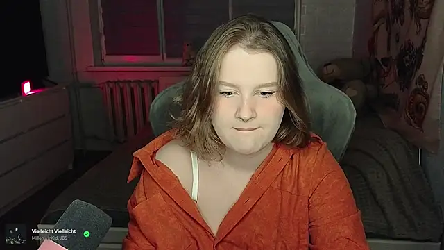 Snapshot of OliviaBlade chatting on September 2025 02:08:01 PM OliviaBlade online show from September 2025 02:08:01 PM